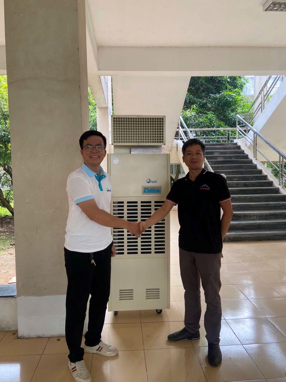 Máy hút ẩm công nghiệp