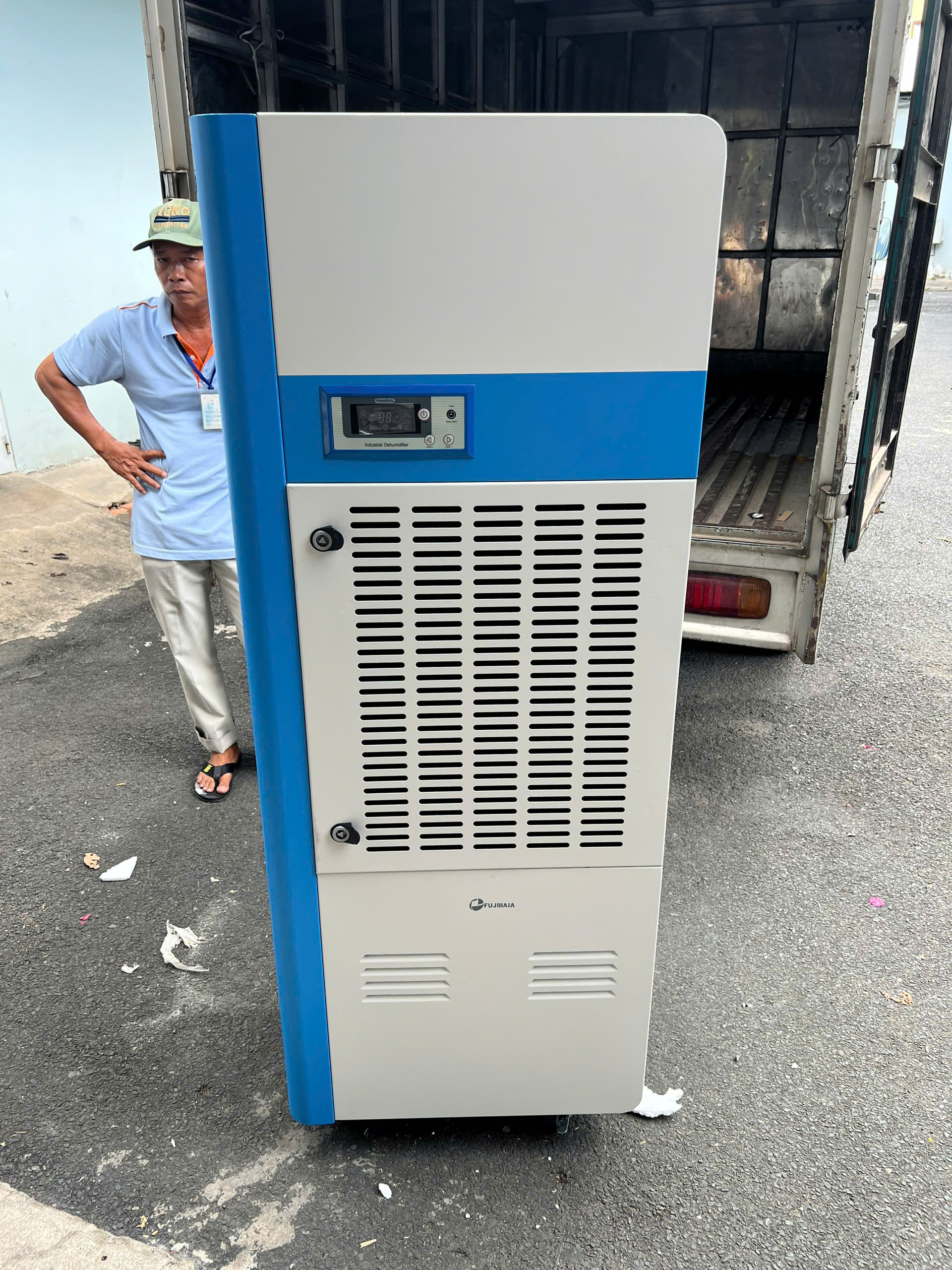 Máy hút ẩm công nghiệp Fujihaia DH168BG