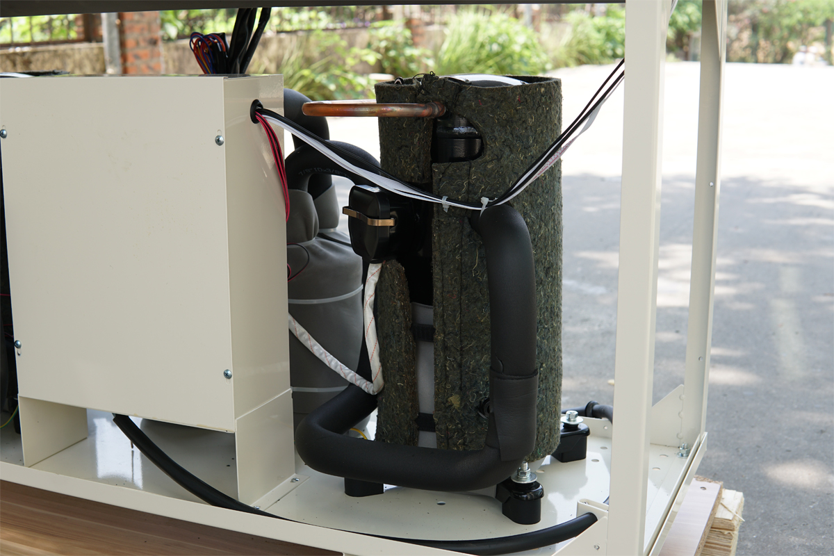 Máy hút ẩm công nghiệp FujiE ACD20S cho môi trường ăn mòn Axit/kiềm