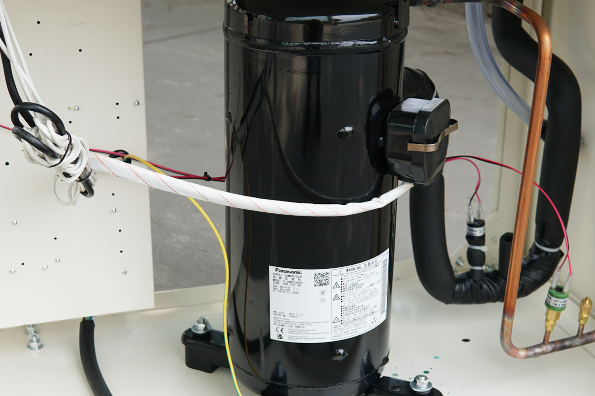 Máy hút ẩm công nghiệp FujiE ETD10S chuyên dụng cho mục đích sấy