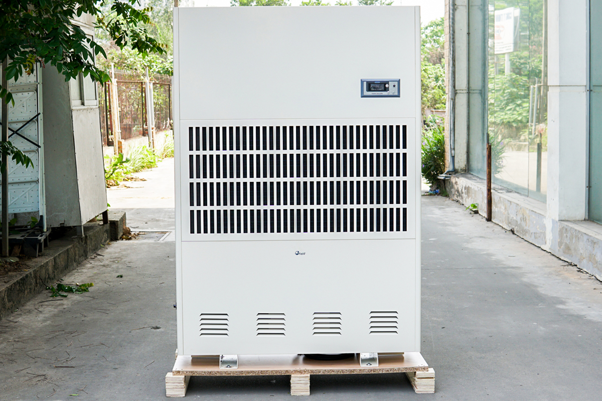 Công dụng của máy hút ẩm công nghiệp – Giải pháp xử lý ẩm bảo vệ tài sản