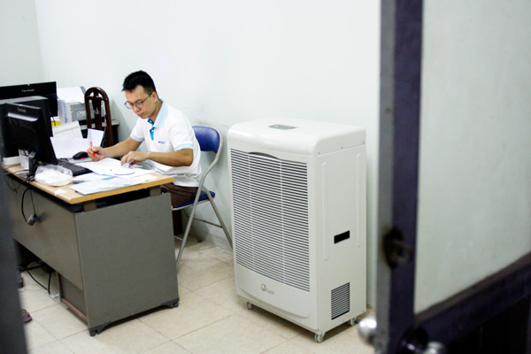 Máy hút ẩm công nghiệp FujiE HM-6120EB