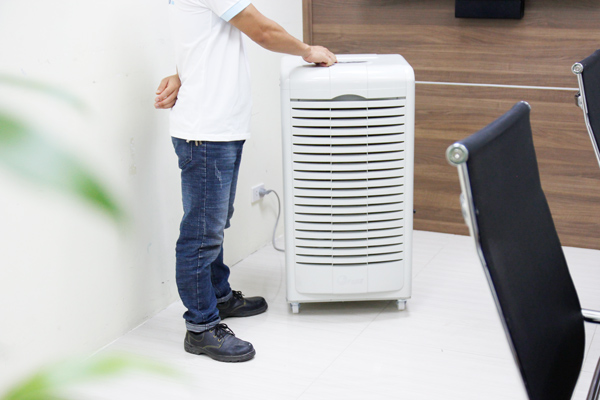 Máy hút ẩm công nghiệp FujiE HM-690EB