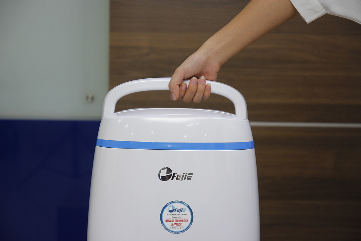 Máy hút ẩm dân dụng FujiE HM-614EB