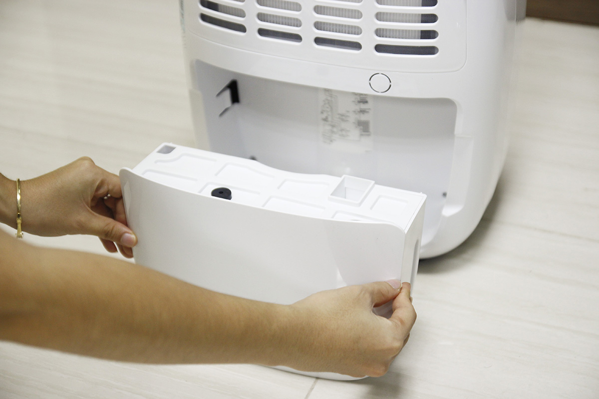 Máy hút ẩm dân dụng FujiE HM-614EB