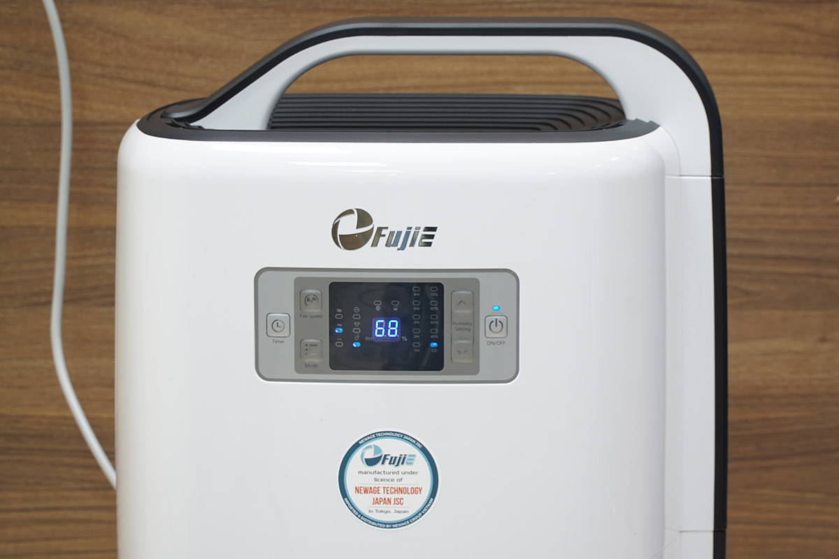 Máy hút ẩm dân dụng FujiE HM-916EC