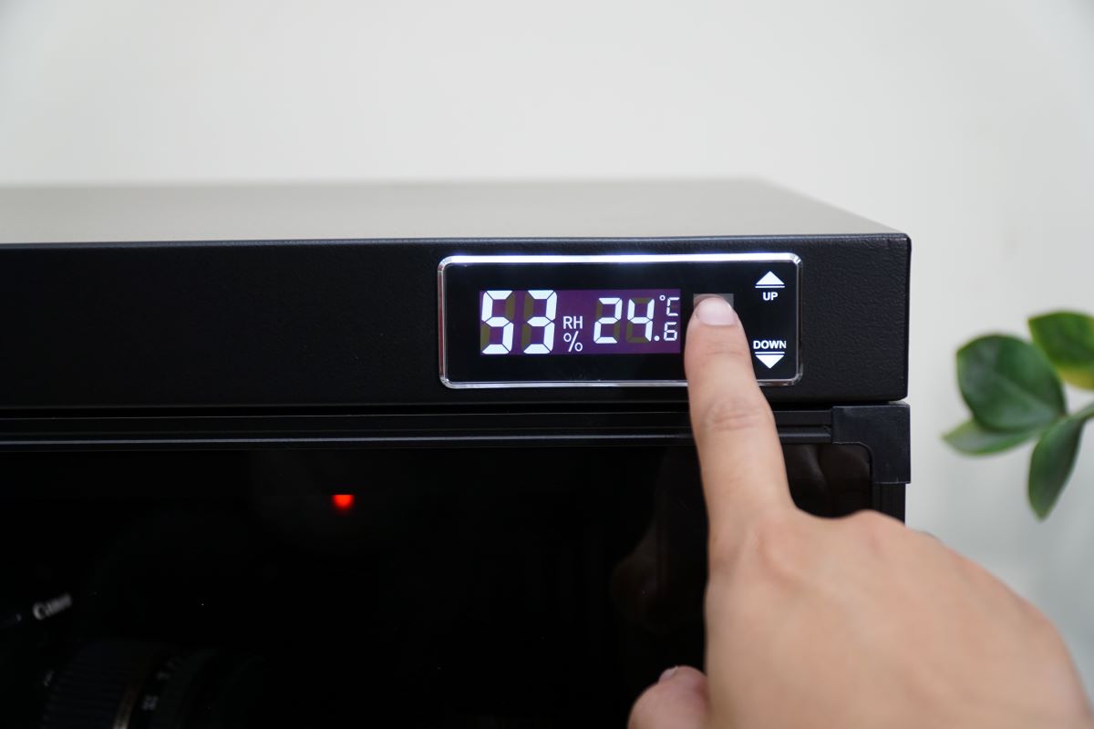 Tủ chống ẩm FujiE DHC100