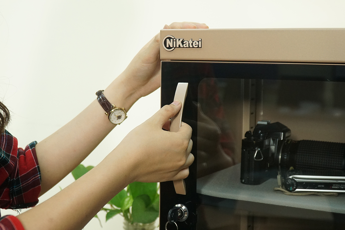 Tủ chống ẩm Nikatei NC-80HS Gold Plus