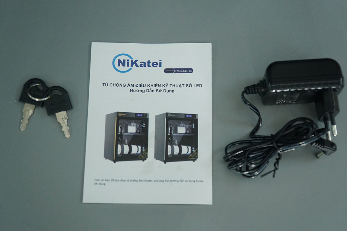 Tủ chống ẩm Nikatei NC-80S Silver Plus